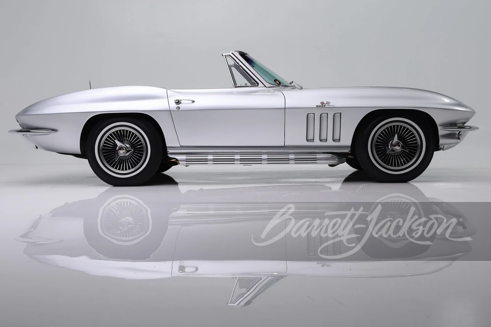 1965 Chevrolet Corvette C2 - Image 15 of 31