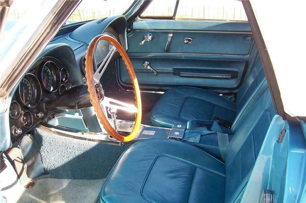 1965 Chevrolet Corvette C2 - Image 4 of 5