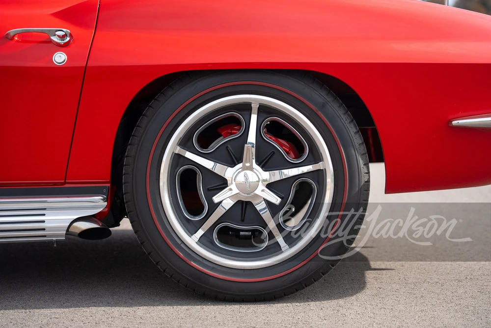 1965 Chevrolet Corvette C2 - Image 8 of 31
