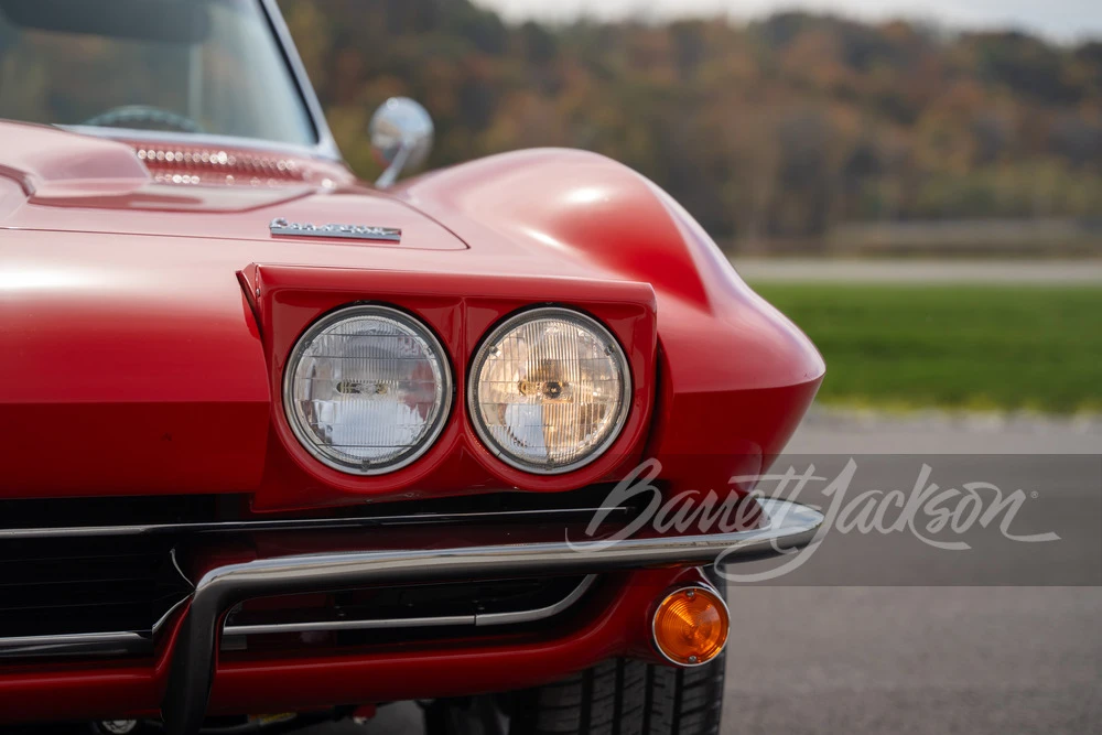 1965 Chevrolet Corvette C2 - Image 20 of 31
