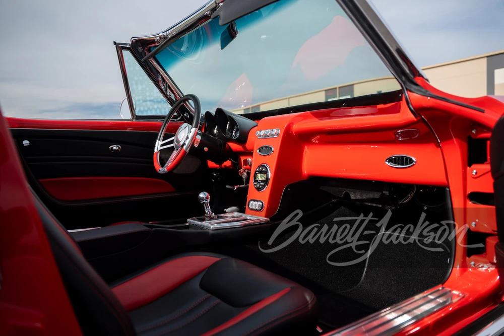 1965 Chevrolet Corvette C2 - Image 21 of 31