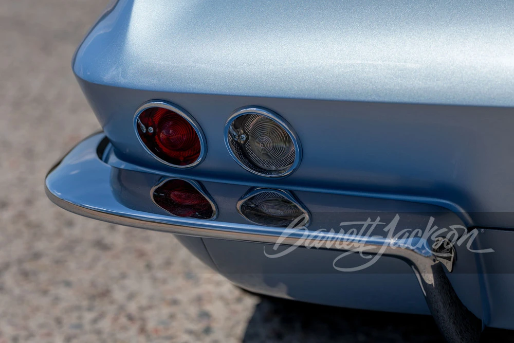 1965 Chevrolet Corvette C2 - Image 24 of 31
