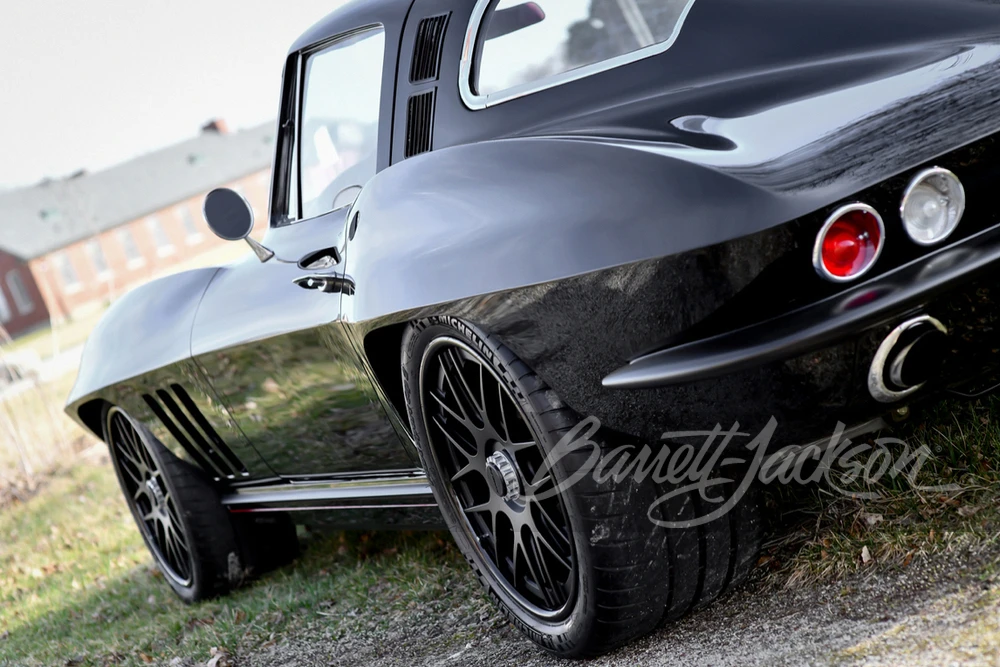 1965 Chevrolet Corvette C2 - Image 17 of 31