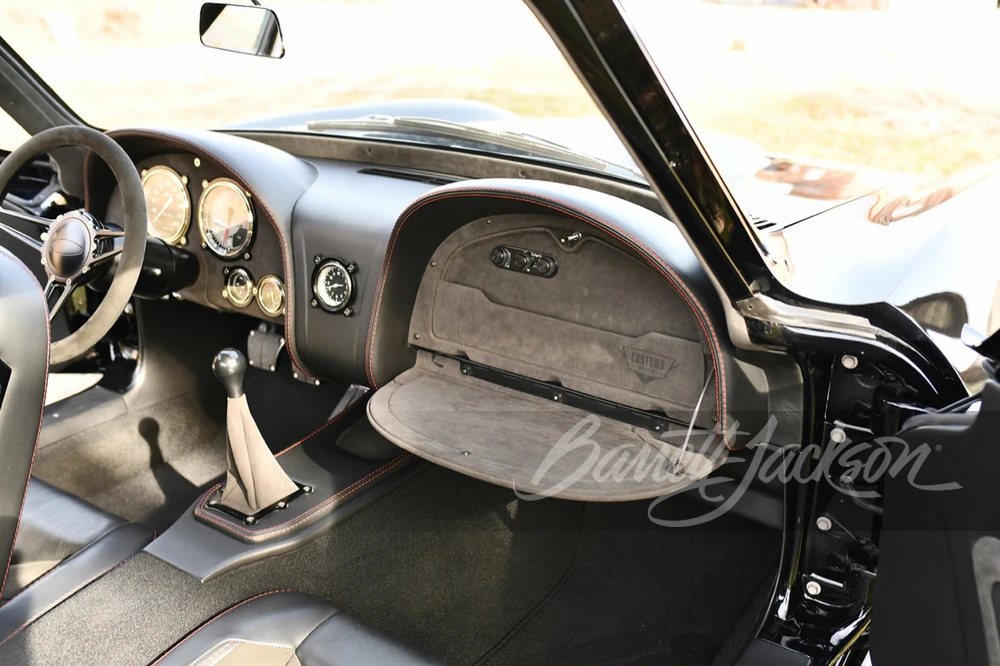 1965 Chevrolet Corvette C2 - Image 21 of 31