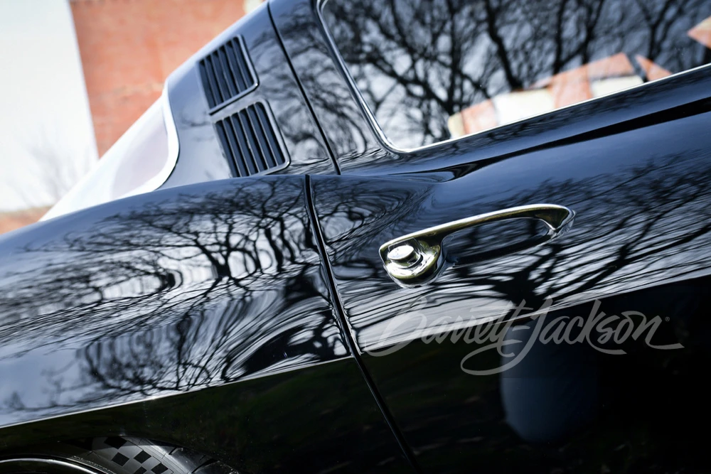 1965 Chevrolet Corvette C2 - Image 24 of 31