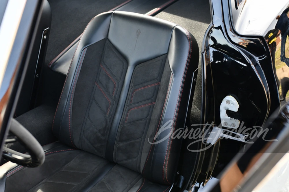 1965 Chevrolet Corvette C2 - Image 25 of 31