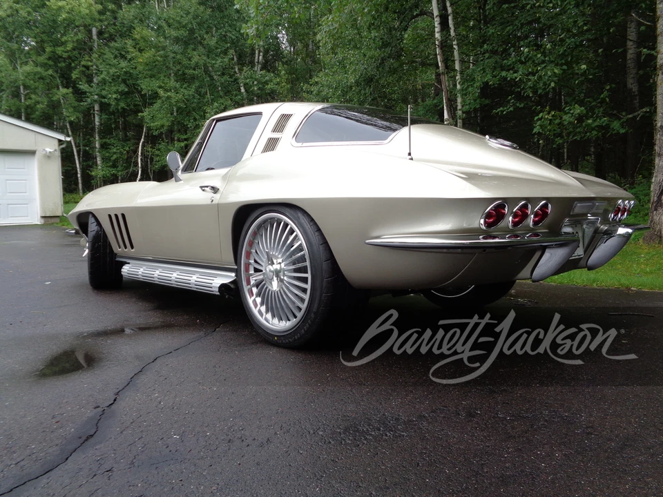 1965 Chevrolet Corvette C2 - Image 9 of 21