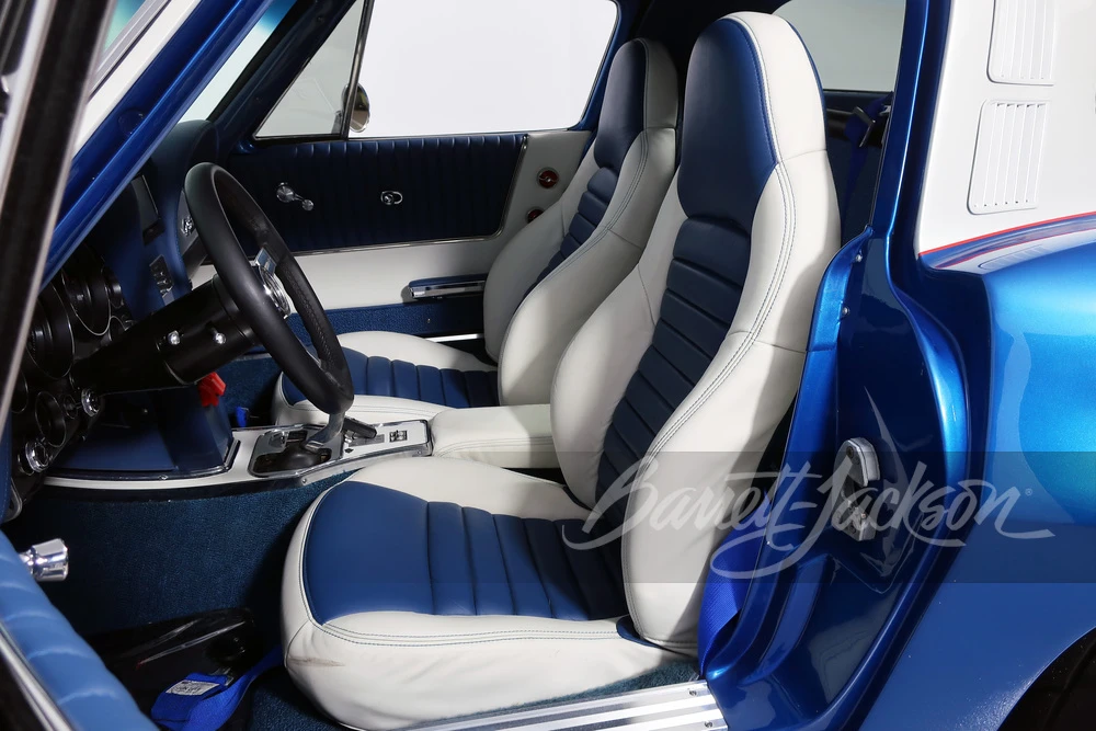 1965 Chevrolet Corvette C2 - Image 23 of 31