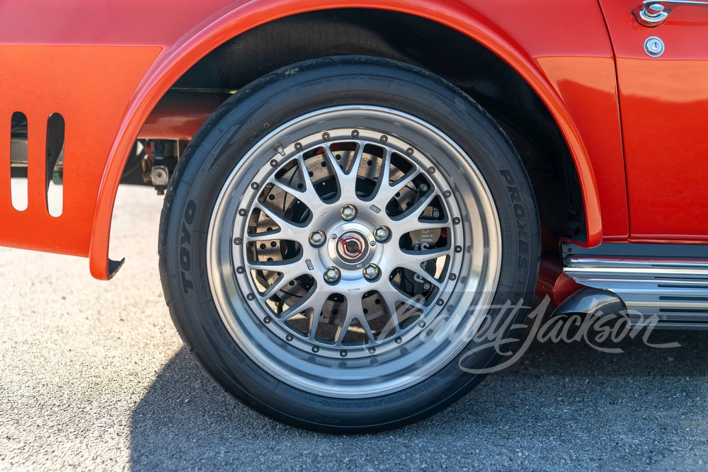 1965 Chevrolet Corvette C2 - Image 18 of 31