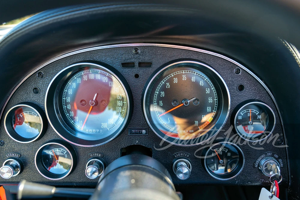 1965 Chevrolet Corvette C2 - Image 27 of 31