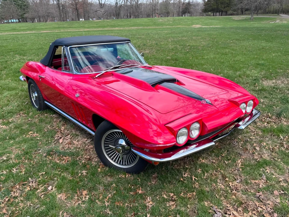 1965 Chevrolet Corvette C2 - Image 11 of 12