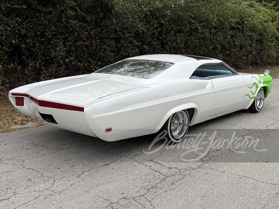 1965 Chevrolet Impala 4th Gen - Image 2 of 10