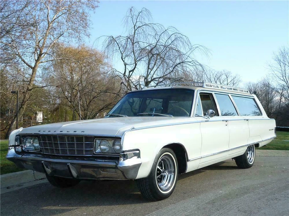 1965 Chrysler New Yorker - Image 2 of 4