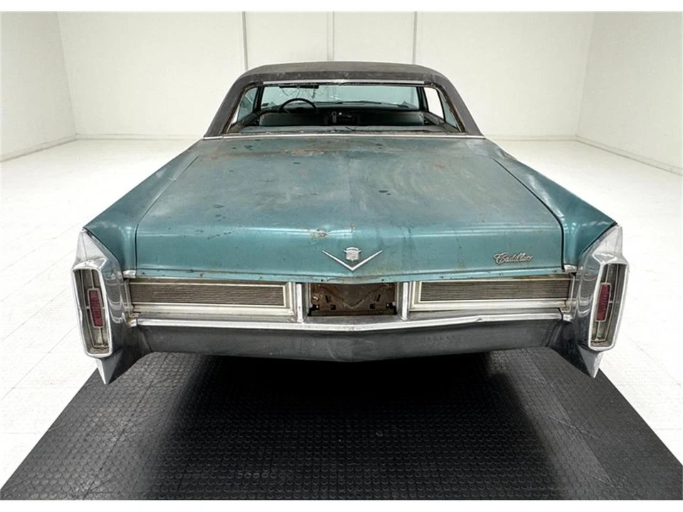 1965 Cadillac DeVille 3rd Gen - Image 4 of 31