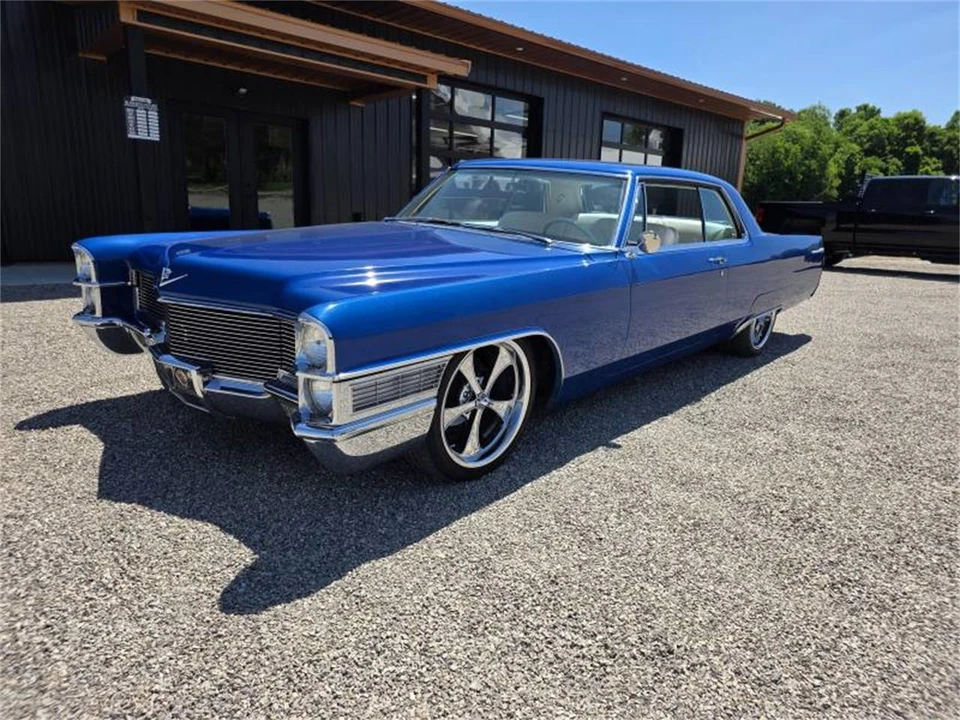 1965 Cadillac DeVille 3rd Gen - Image 2 of 31