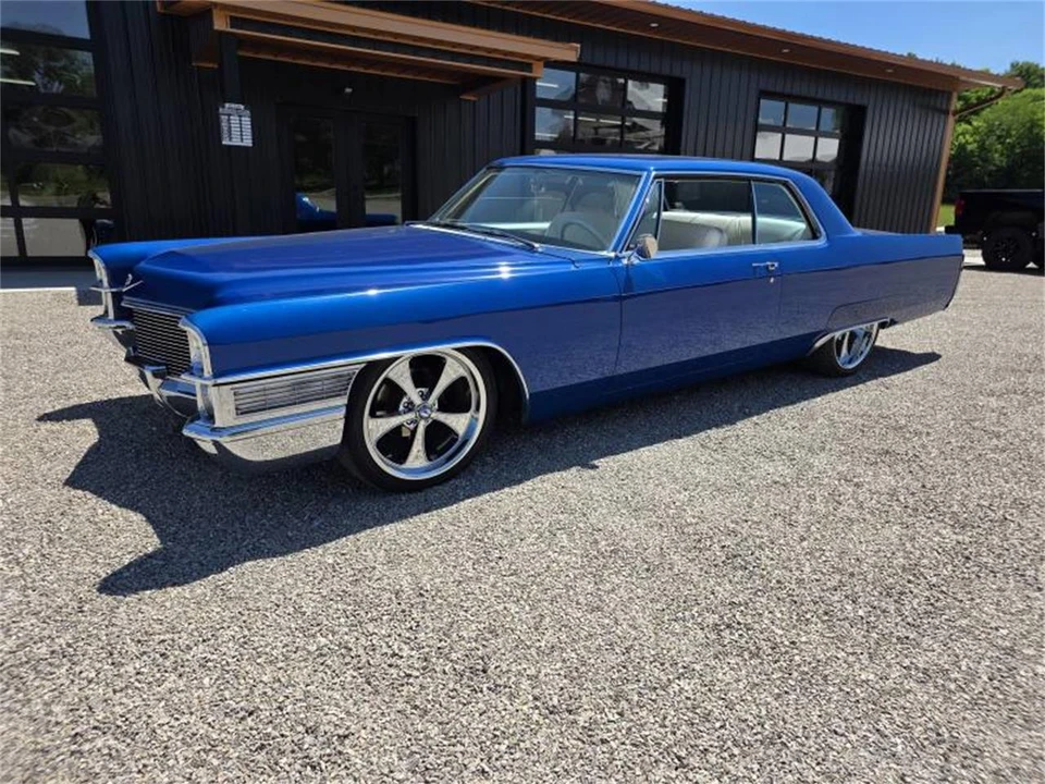 1965 Cadillac DeVille 3rd Gen - Image 3 of 31