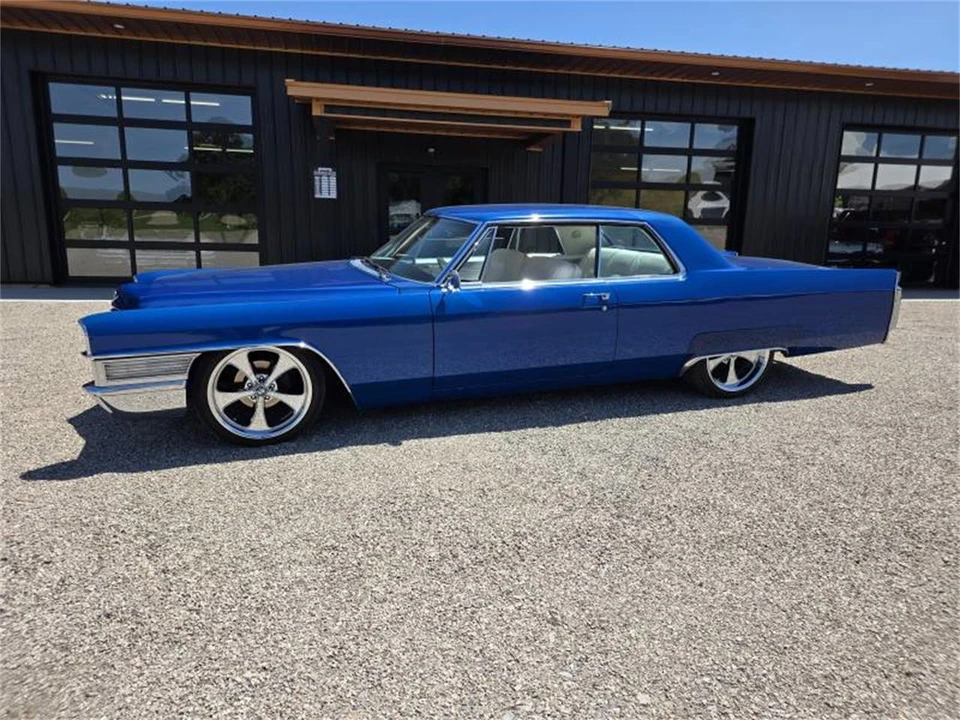 1965 Cadillac DeVille 3rd Gen - Image 5 of 31