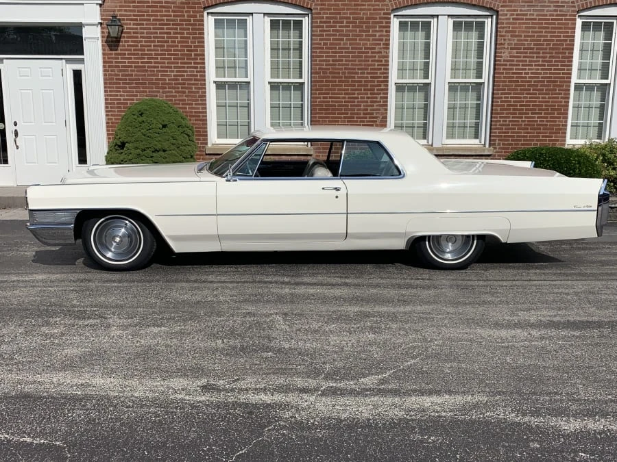1965 Cadillac DeVille 3rd Gen - Image 2 of 8