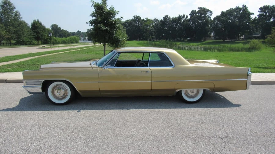 1965 Cadillac DeVille 3rd Gen - Image 2 of 9