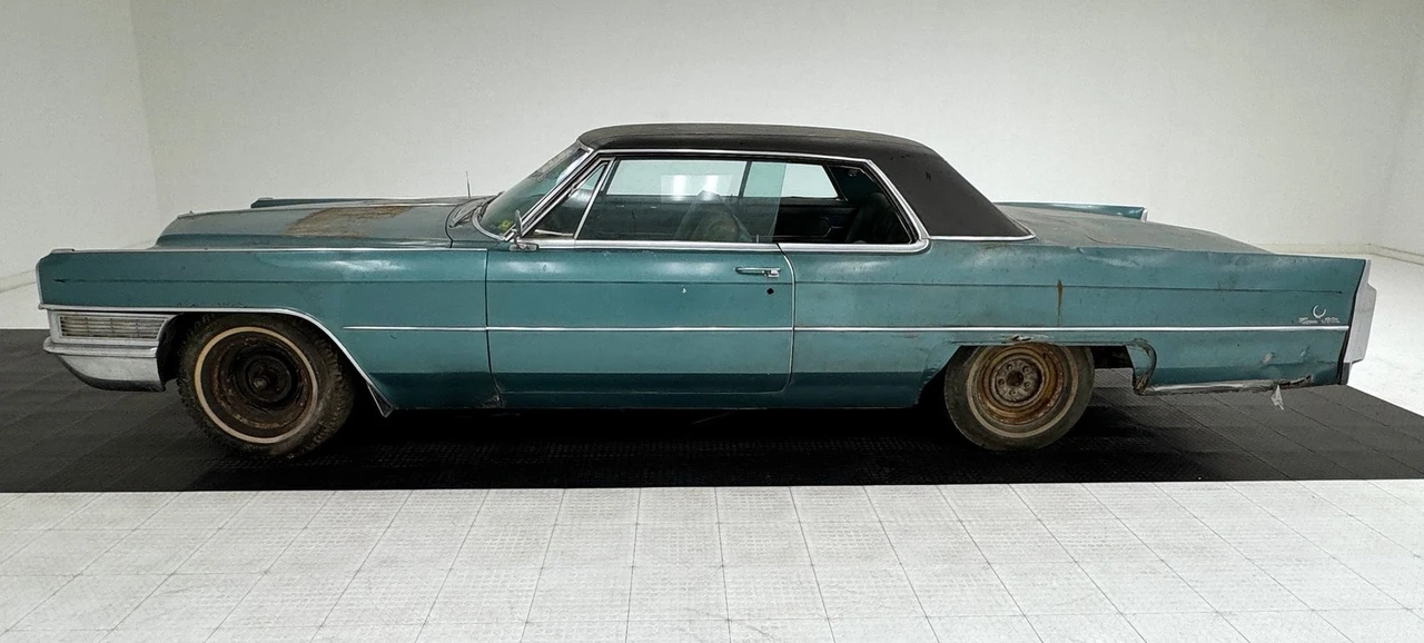 1965 Cadillac DeVille 3rd Gen - Image 2 of 31