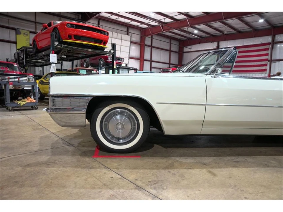 1965 Cadillac DeVille 3rd Gen - Image 3 of 31
