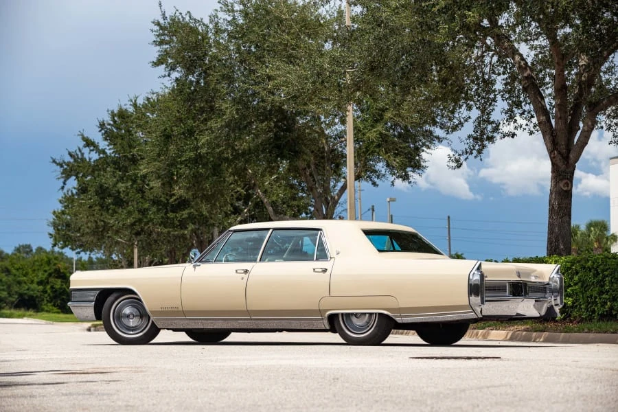 1965 Cadillac Fleetwood - Image 2 of 12