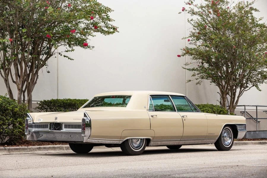 1965 Cadillac Fleetwood - Image 11 of 12