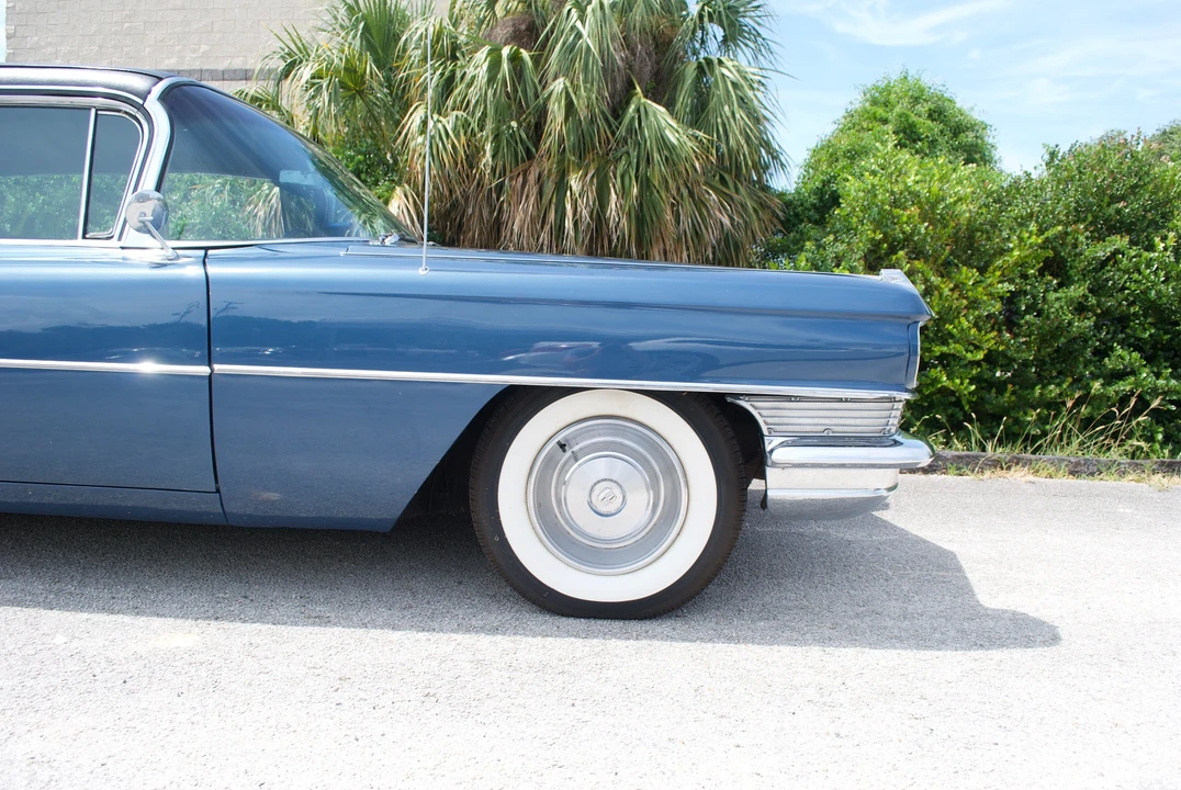 1965 Cadillac Series 70 & 75 - Image 24 of 31