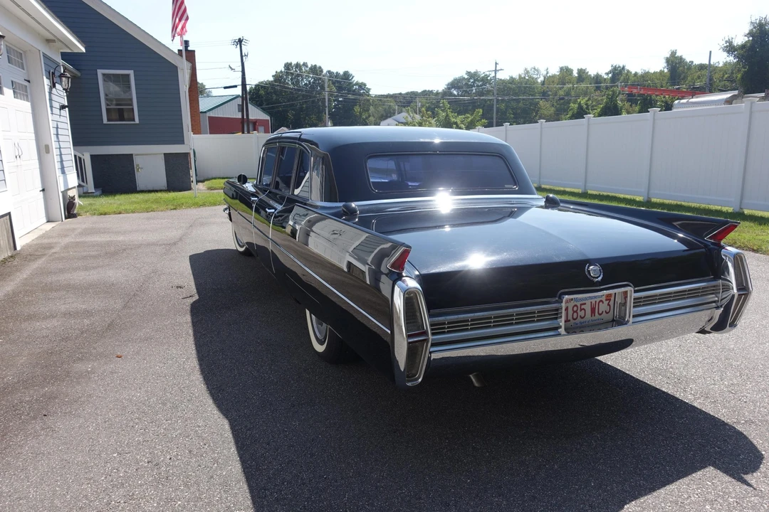 1965 Cadillac Series 70 & 75 - Image 10 of 31