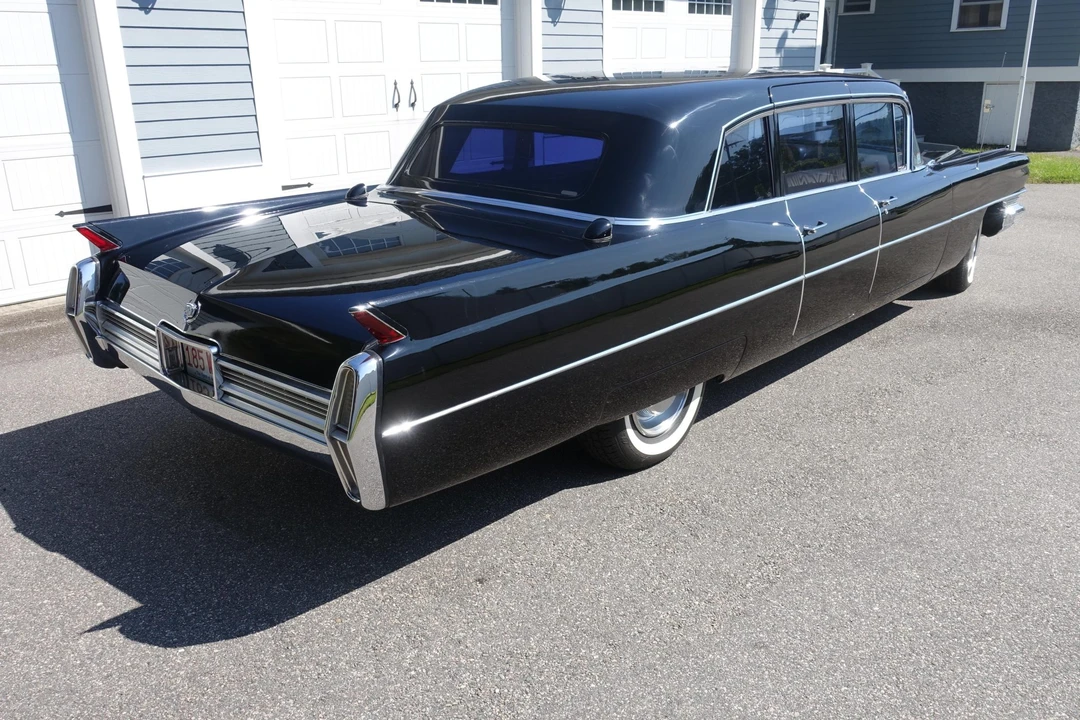 1965 Cadillac Series 70 & 75 - Image 8 of 31