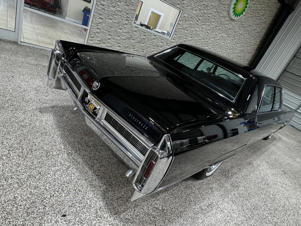 1965 Cadillac Sixty Special - Image 25 of 31