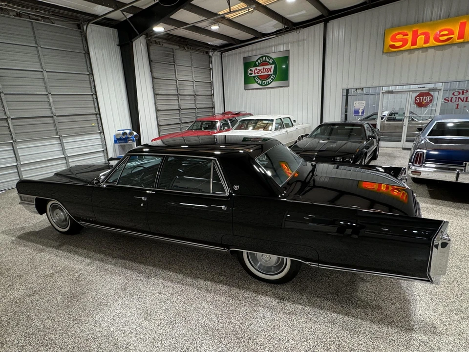 1965 Cadillac Sixty Special - Image 16 of 31