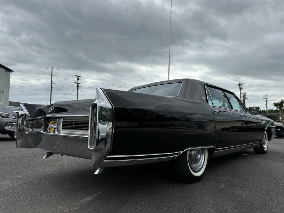 1965 Cadillac Sixty Special - Image 5 of 31