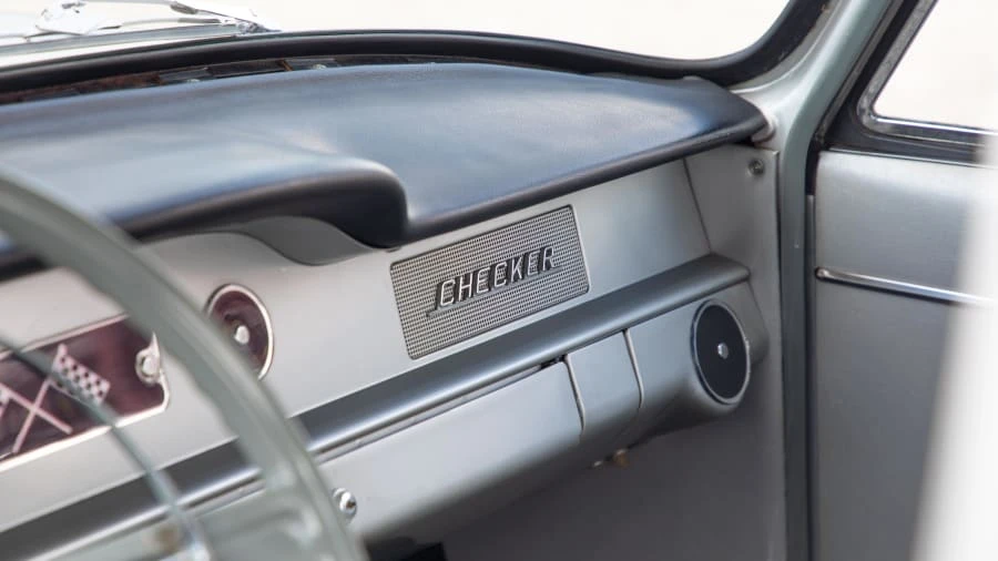 1965 Checker - Image 11 of 12