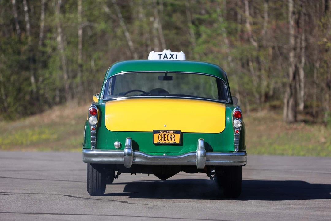 1965 Checker - Image 10 of 31