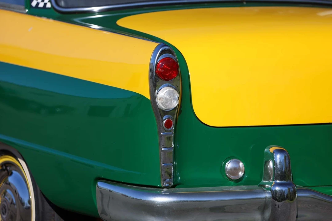 1965 Checker - Image 19 of 31