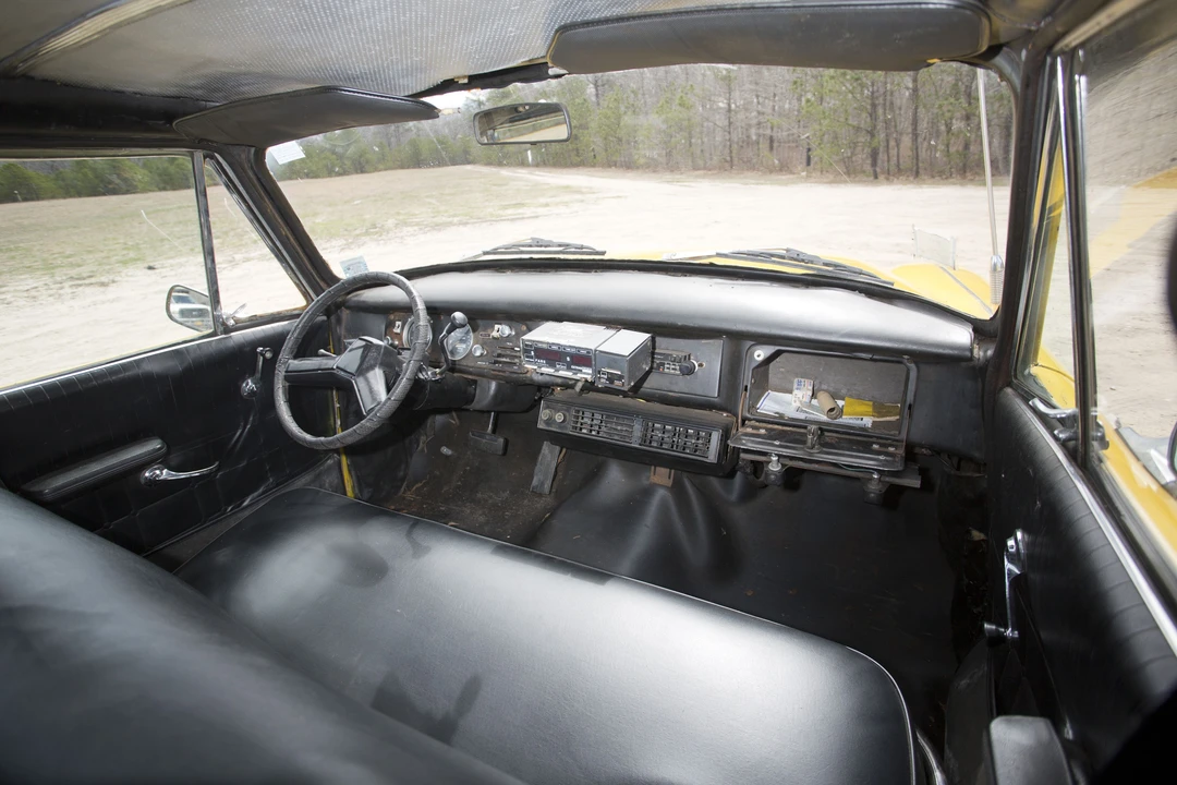 1965 Checker - Image 13 of 29
