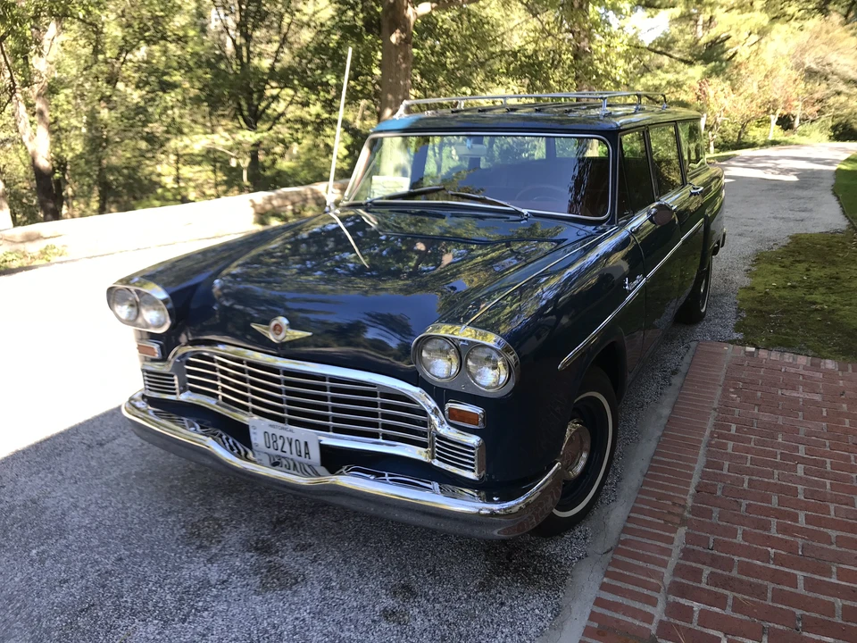 1965 Checker - Image 2 of 31