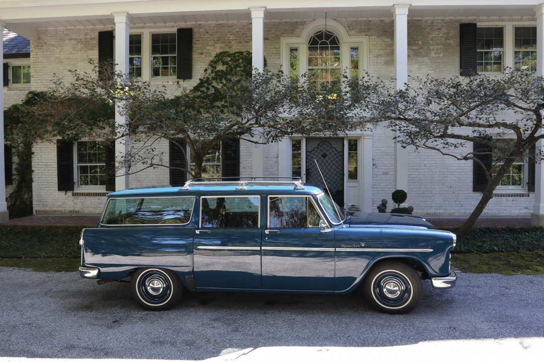 1965 Checker - Image 8 of 31