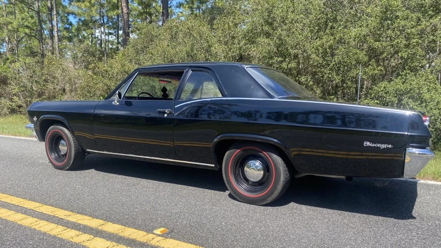 1965 Chevrolet Biscayne - Image 8 of 31