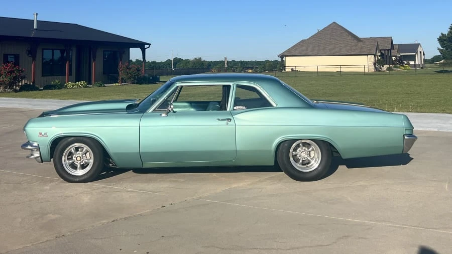 1965 Chevrolet Biscayne - Image 2 of 15