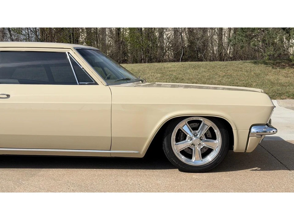 1965 Chevrolet Biscayne - Image 18 of 31