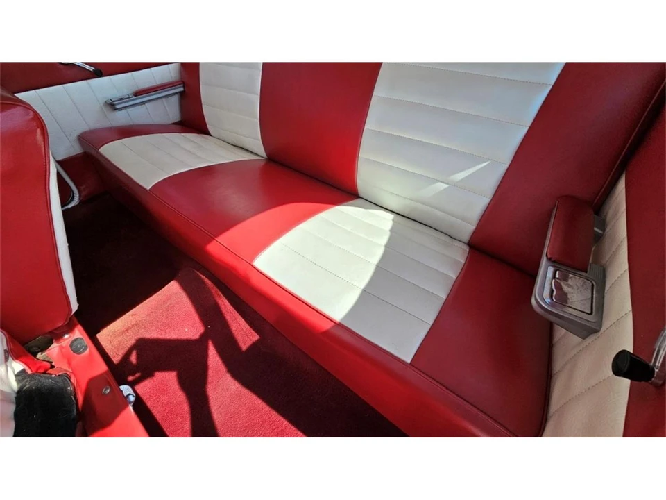 1965 Chevrolet Biscayne - Image 26 of 31