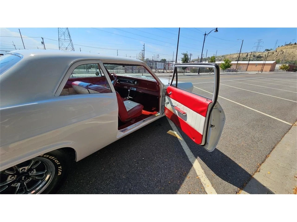 1965 Chevrolet Biscayne - Image 28 of 31