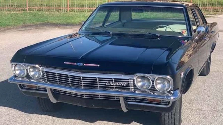 1965 Chevrolet Biscayne - Image 14 of 17