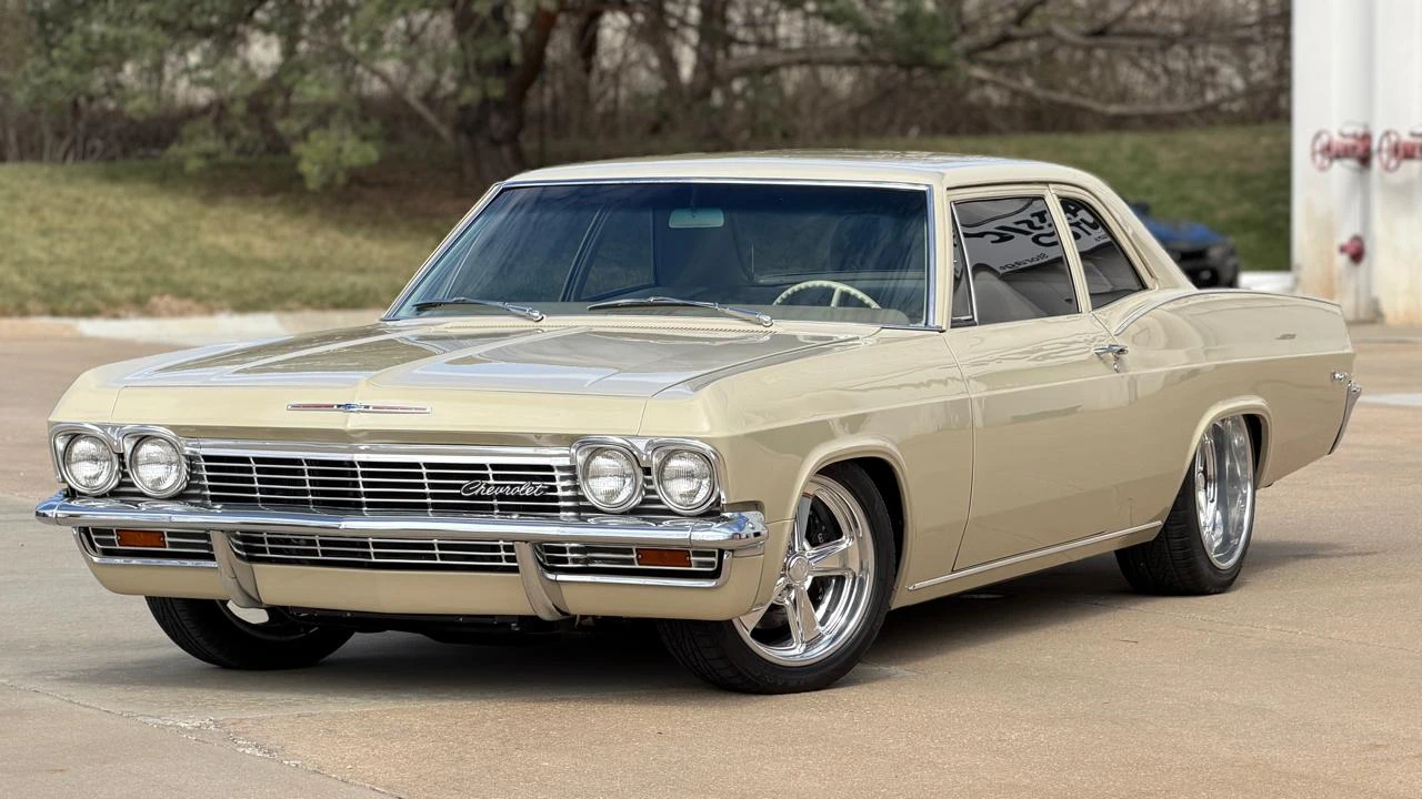 1965 Chevrolet Biscayne - Image 2 of 31