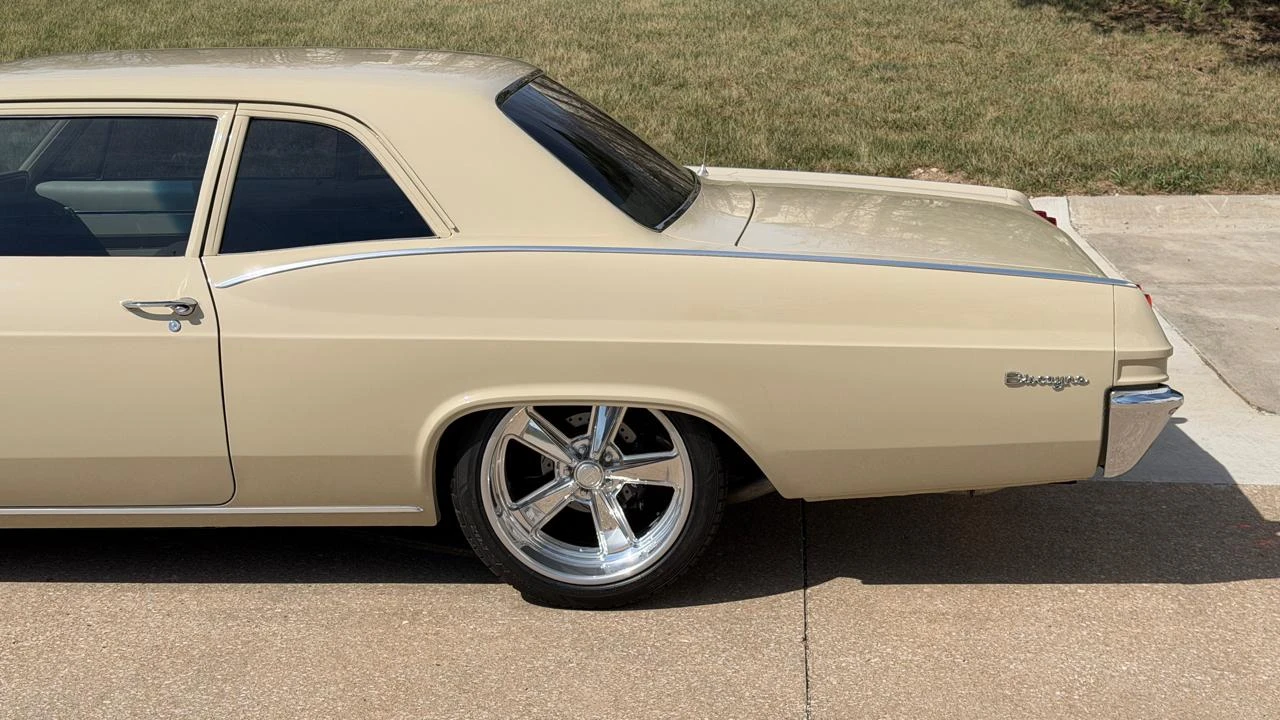 1965 Chevrolet Biscayne - Image 9 of 31