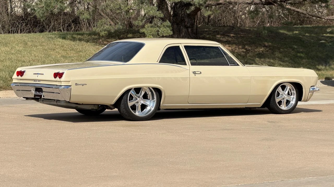 1965 Chevrolet Biscayne - Image 15 of 31