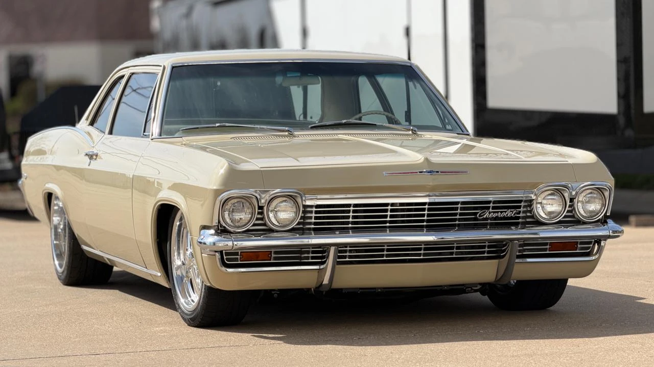 1965 Chevrolet Biscayne - Image 21 of 31