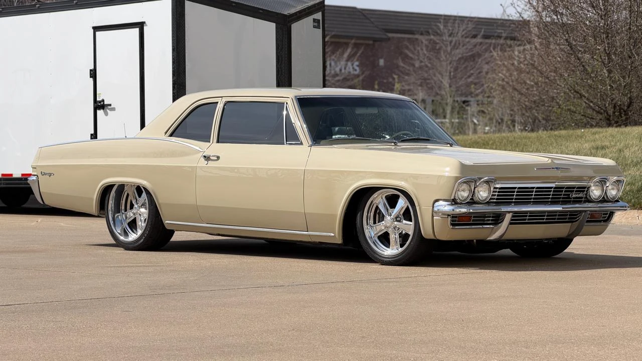 1965 Chevrolet Biscayne - Image 20 of 31